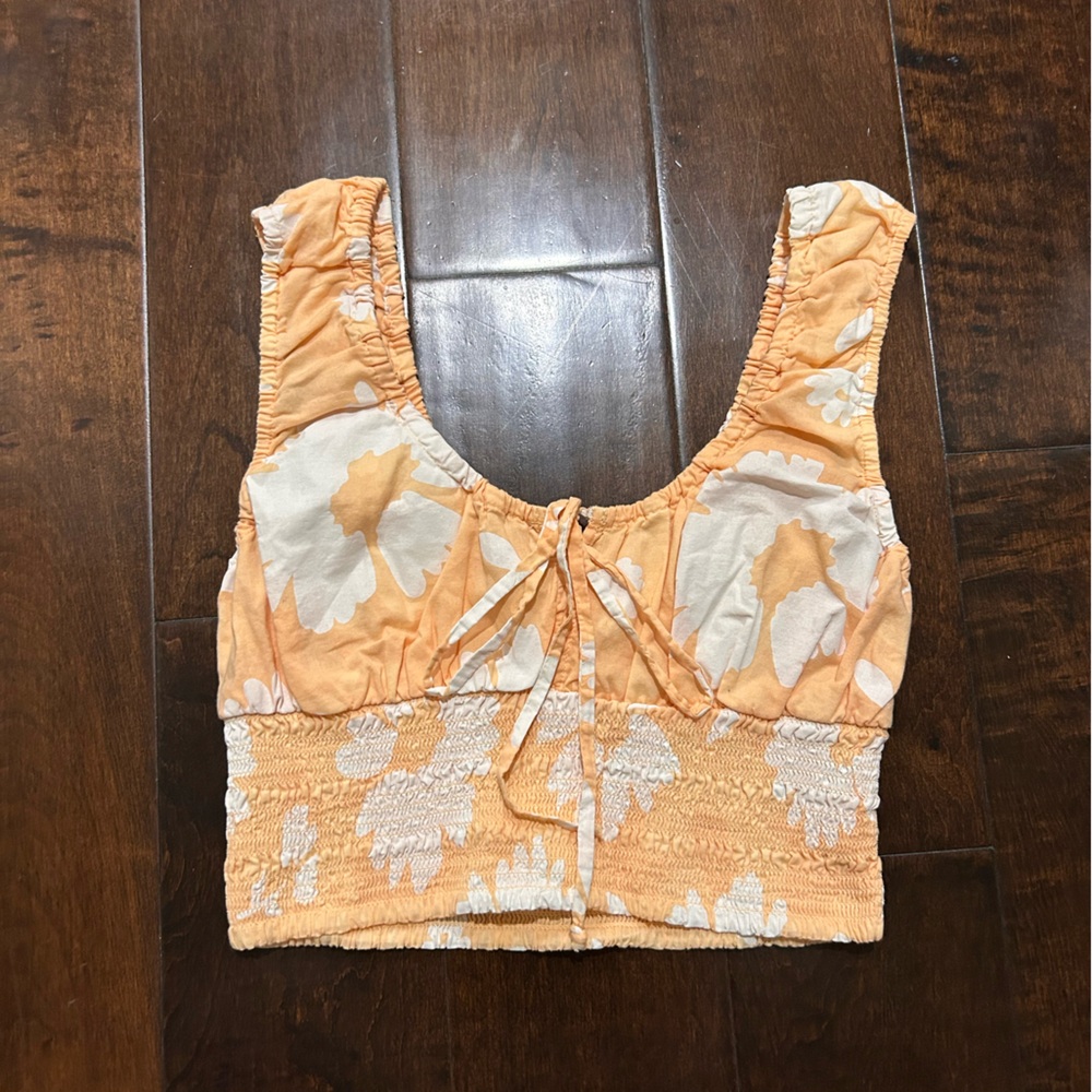 American Eagle cropped orange floral tank top